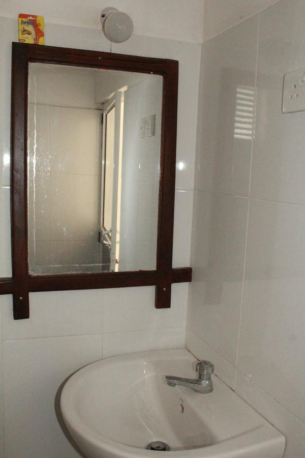 Pearl City Hotel Tissamaharama Habitación foto